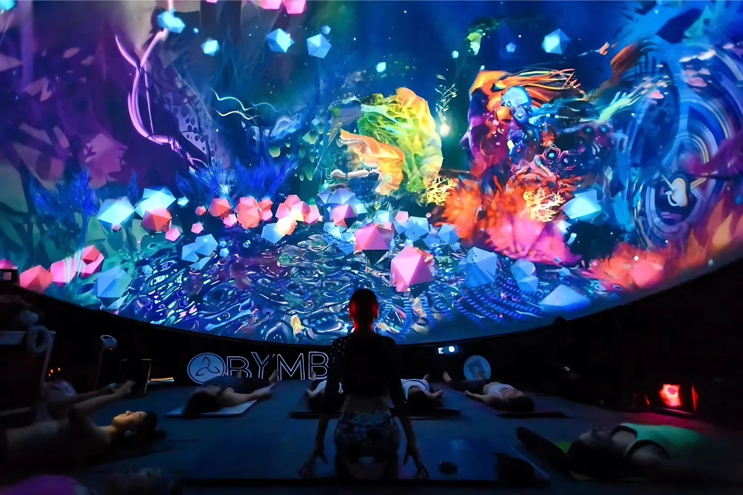 An Attraction That WOWs: Domes and Hemispheres with Interactive Content